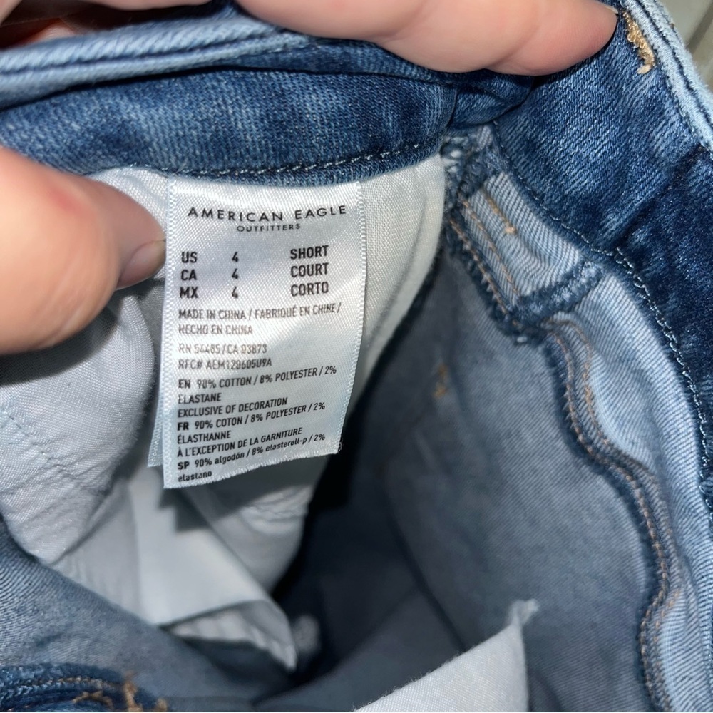 American Eagle Curvy High Rise Distressed Jegging Jeans Short - Picture 10 of 10